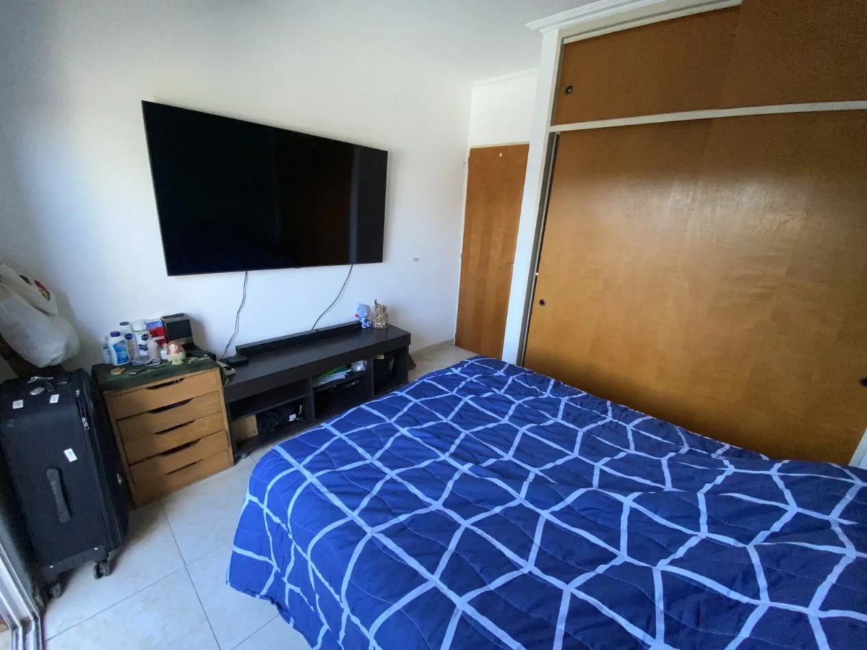 EN VENTA DEPARTAMENTO 2 AMBIENTES CON COCHERA EN MORON