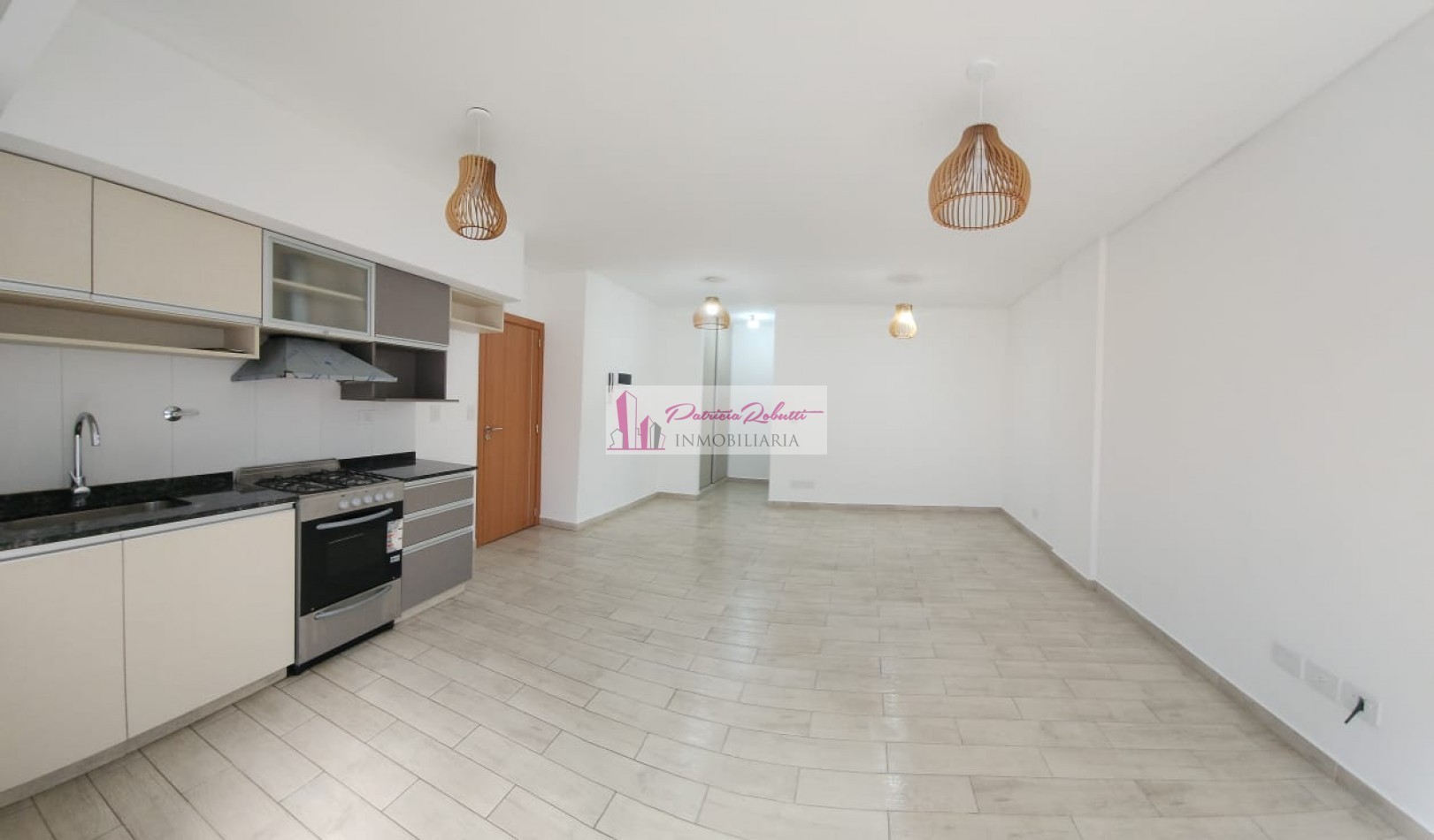 DEPTO DE POZO MONOAMBIENTE CON PATIO Y COCHERA DONOVAN 1252 TAPIALES