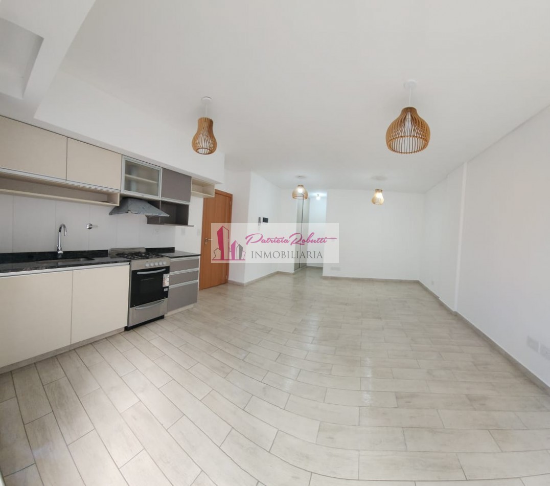 DEPTO DE POZO MONOAMBIENTE CON PATIO Y COCHERA DONOVAN 1252 TAPIALES