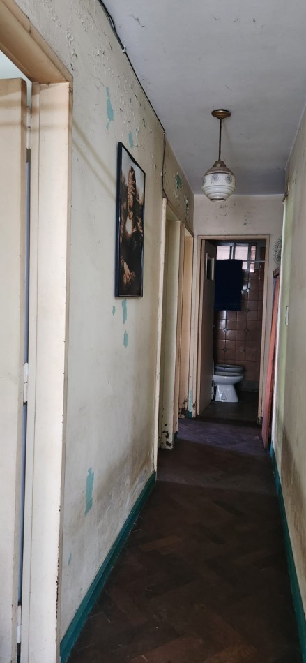 EN VENTA CASA 4 AMB CON PARQUE VILLA CELINA