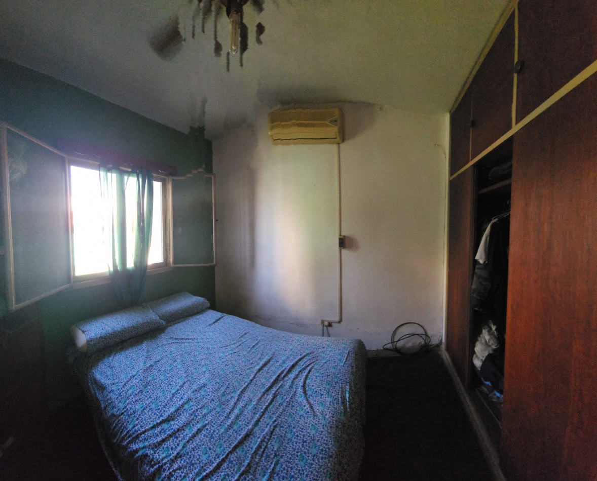 EN VENTA CASA 4 AMB CON PARQUE VILLA CELINA