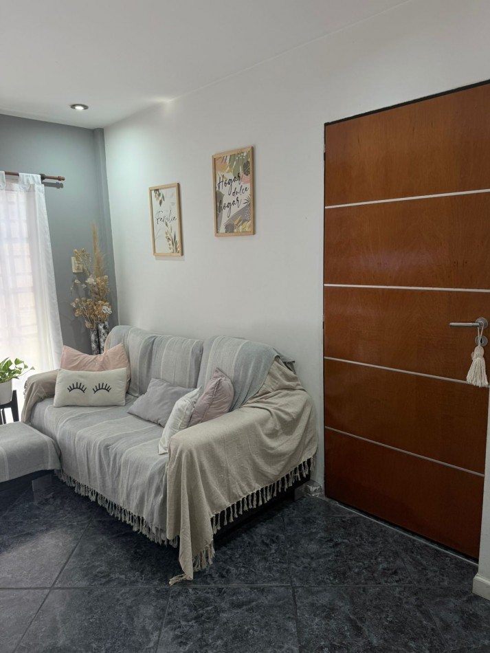Vende PH MULTIFAMILIAR contrafrente con espacio aereo para edificar Villa Celina