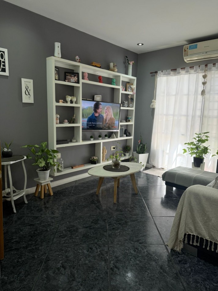 Vende PH MULTIFAMILIAR contrafrente con espacio aereo para edificar Villa Celina