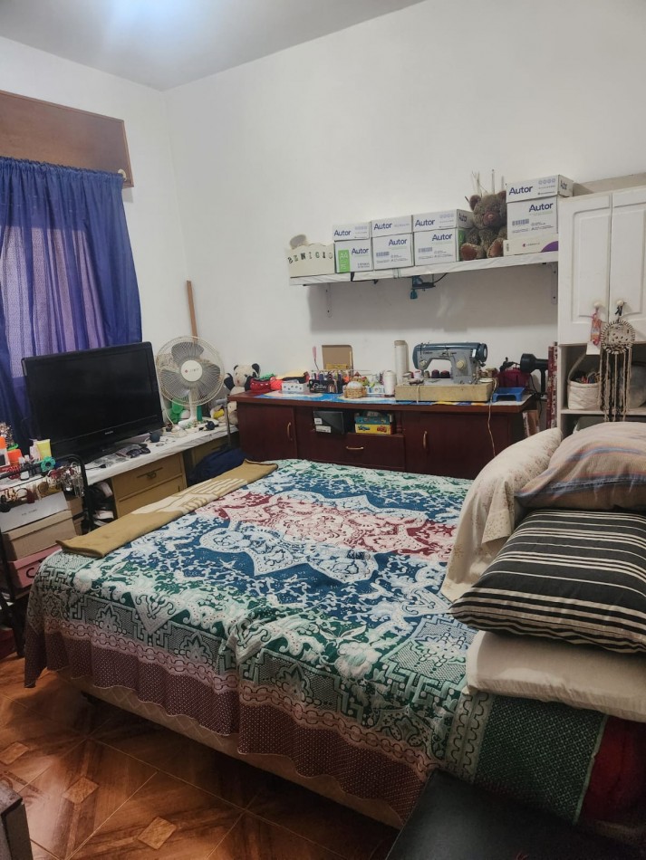 Vende PH MULTIFAMILIAR contrafrente con espacio aereo para edificar Villa Celina