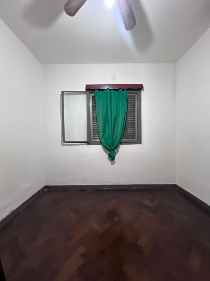OPORTUNIDAD VENTA CASA 4 AMB CON PARQUE VILLA CELINA SOBRE JUAN RAVA