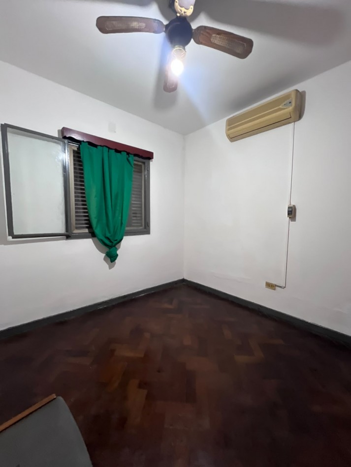 OPORTUNIDAD VENTA CASA 4 AMB CON PARQUE VILLA CELINA SOBRE JUAN RAVA