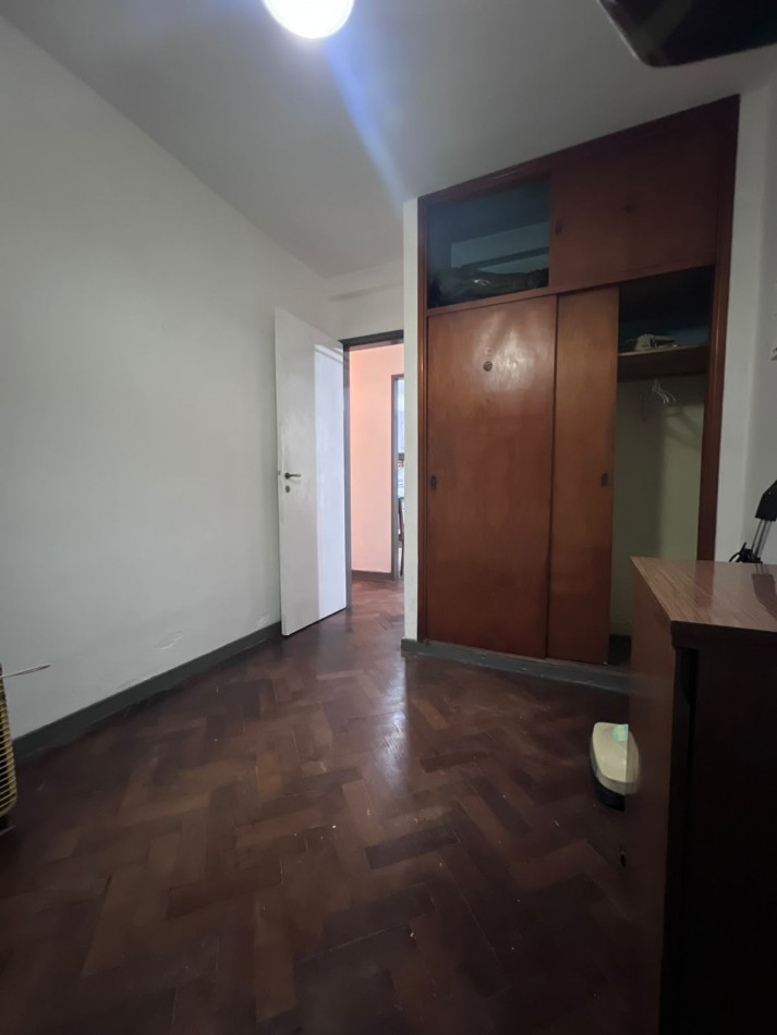 OPORTUNIDAD VENTA CASA 4 AMB CON PARQUE VILLA CELINA SOBRE JUAN RAVA