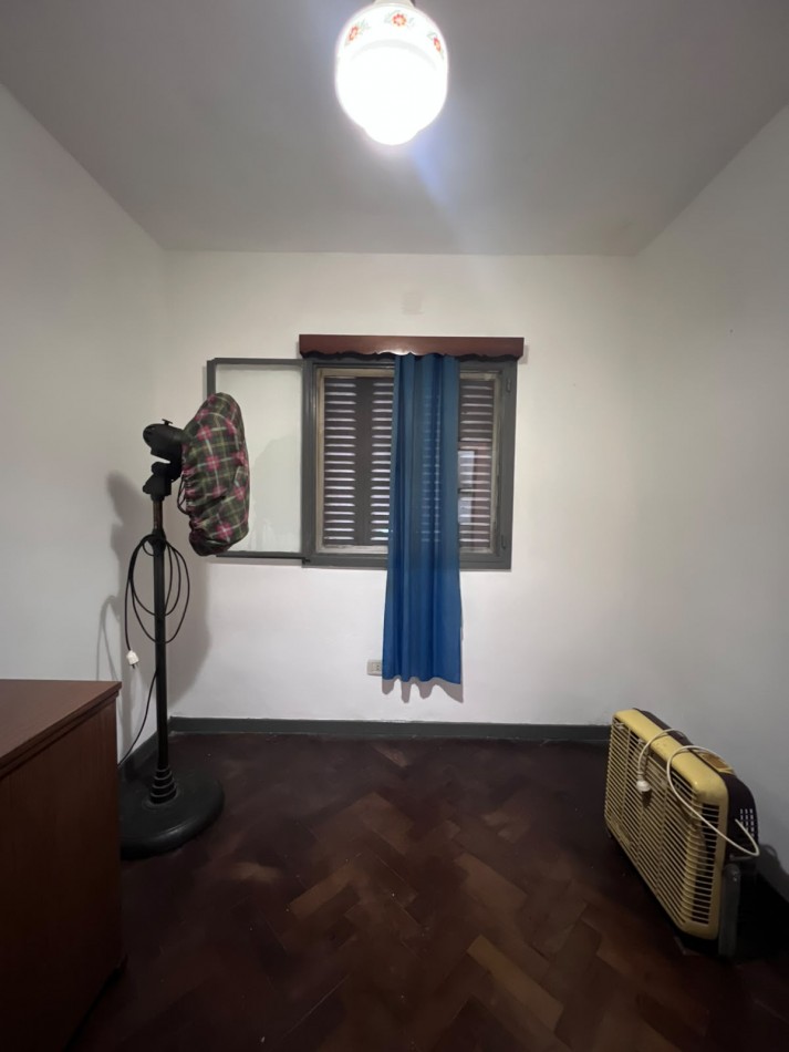 OPORTUNIDAD VENTA CASA 4 AMB CON PARQUE VILLA CELINA SOBRE JUAN RAVA