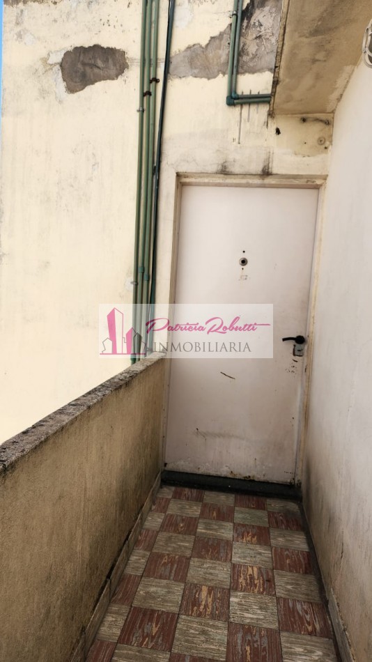 EN VENTA CASA MULTIFAMILIAR EN VILLA CELINA POLO TEXTIL LOTE.