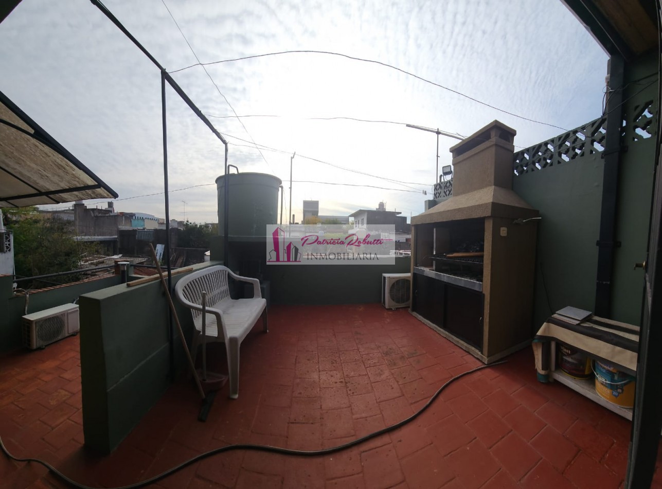 EN VENTA PH 4 AMB CON PEQUEÑO PATIO Y TERRAZA- VILLA CELINA LA MATANZA