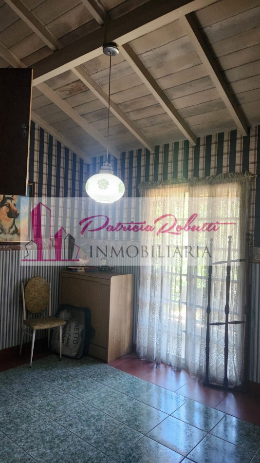 EN VENTA CASA 5 AMBIENTES EN VILLA LUGANO