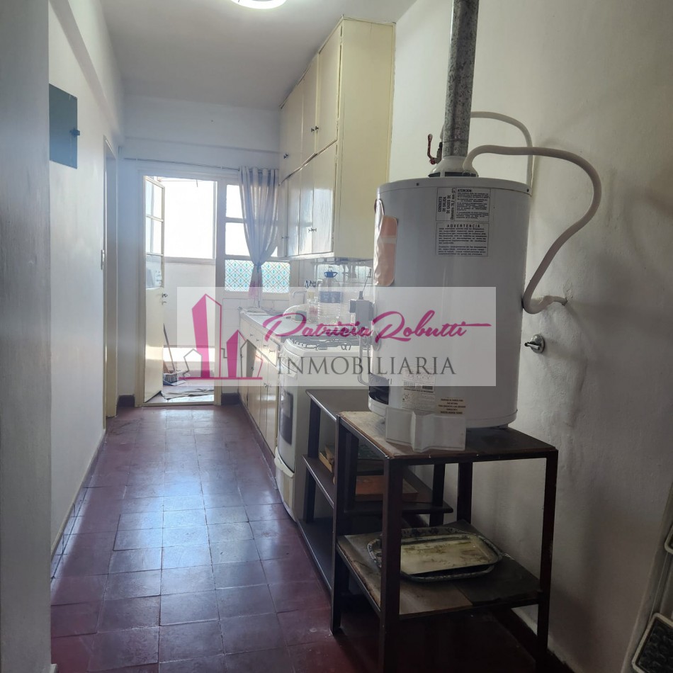 EN VENTA DEPARTAMENTO 4 AMBIENTES CON COCHERA -VILLA CELINA.