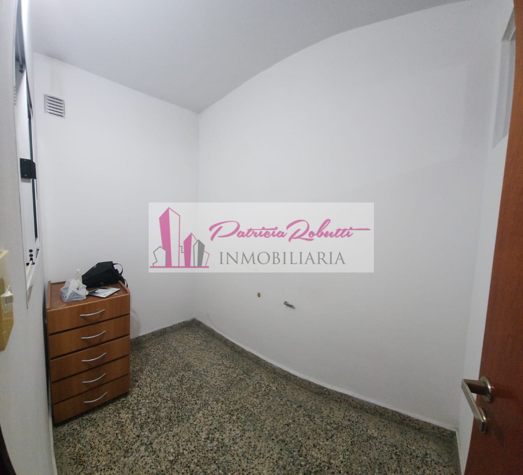 SE ALQUILA LOCAL COMERCIAL CON OFICINAS EN VILLA MADERO