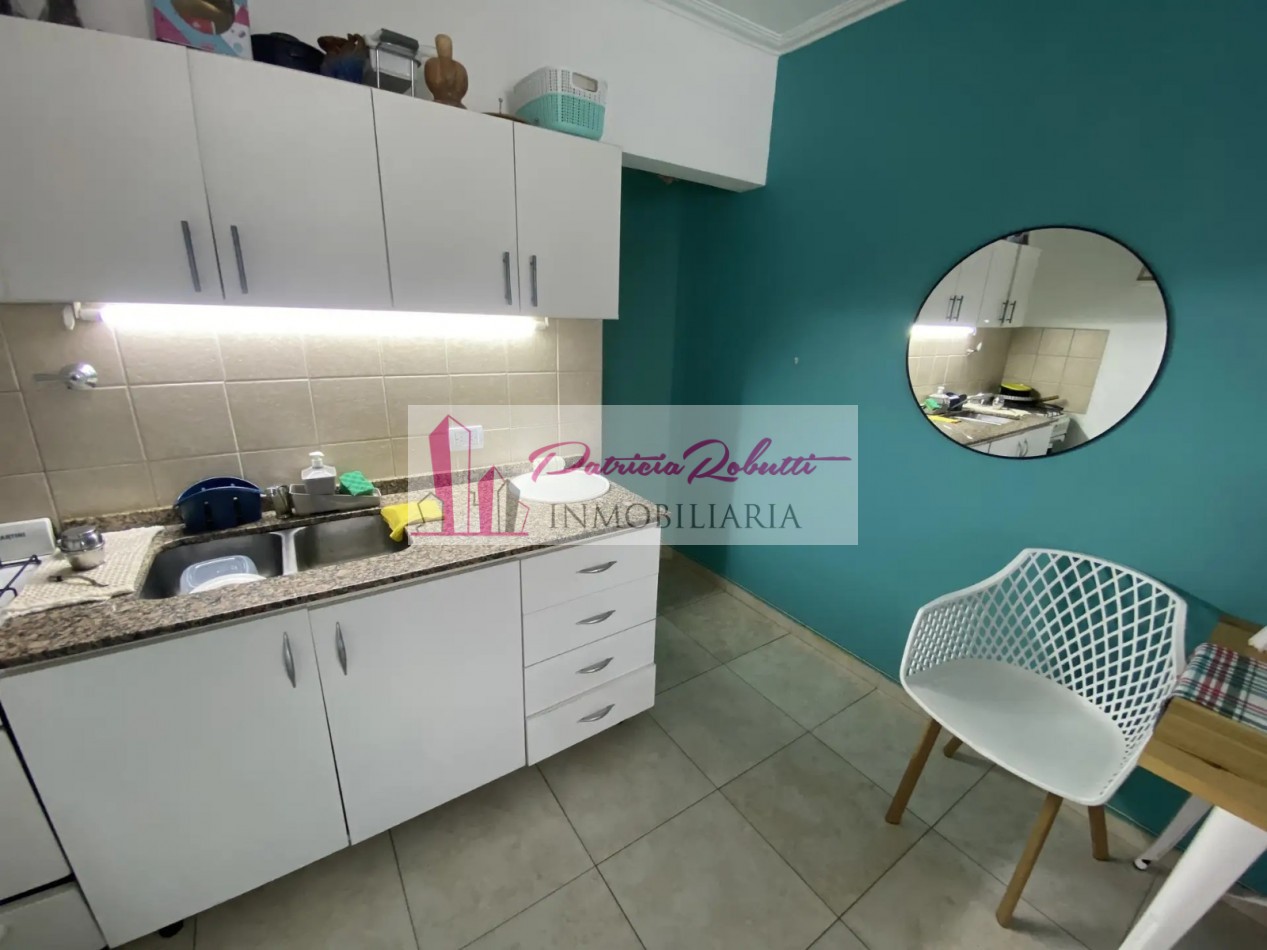 EN VENTA DEPARTAMENTO 2 AMBIENTES CON COCHERA EN MORON