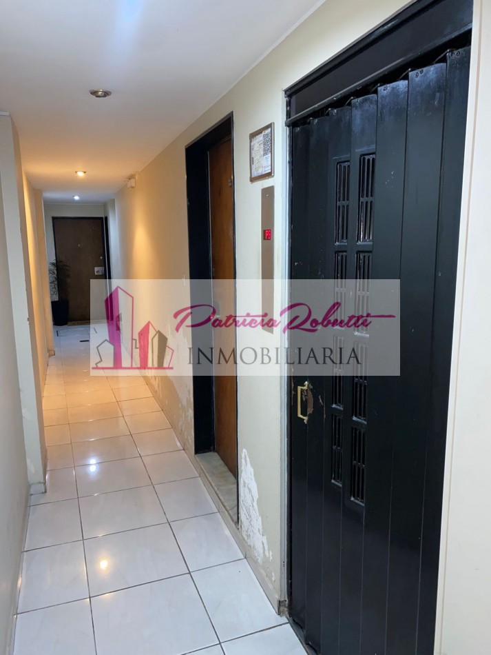 EN VENTA DPTO 3 AMBIENTES AL FRENTE CON BALCON EN PALERMO.