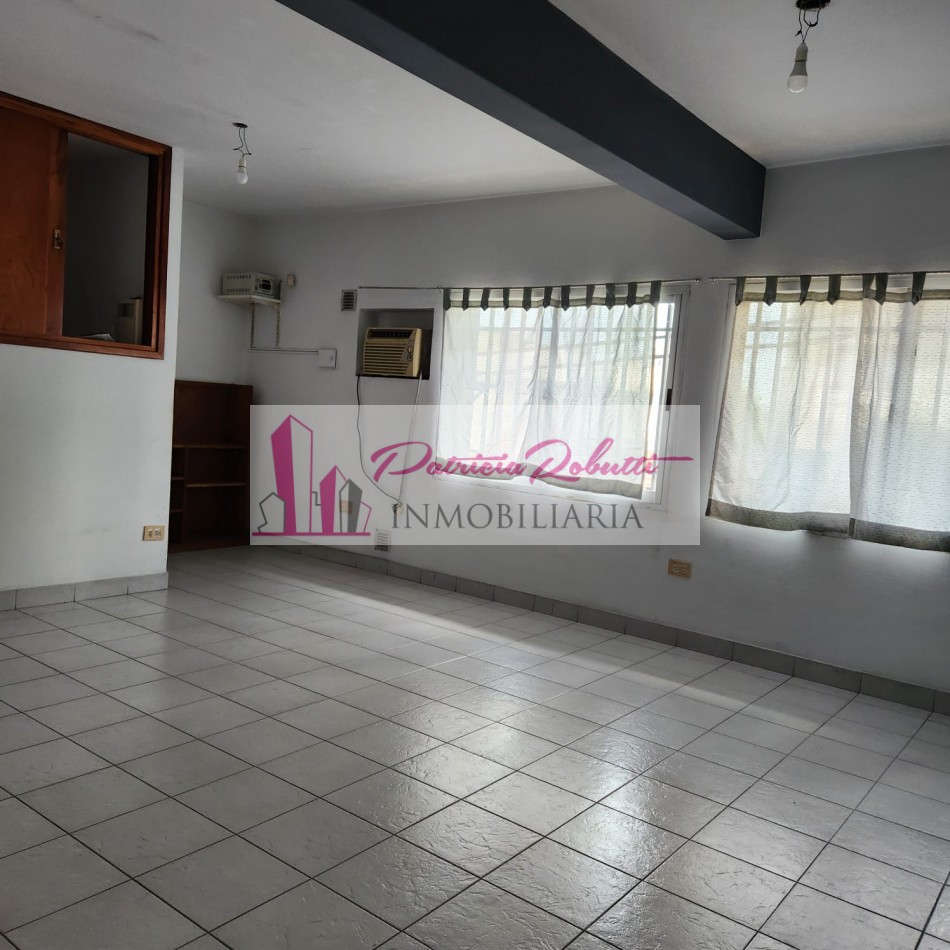 SE ALQUILA LOCAL COMERCIAL CON OFICINAS EN VILLA MADERO