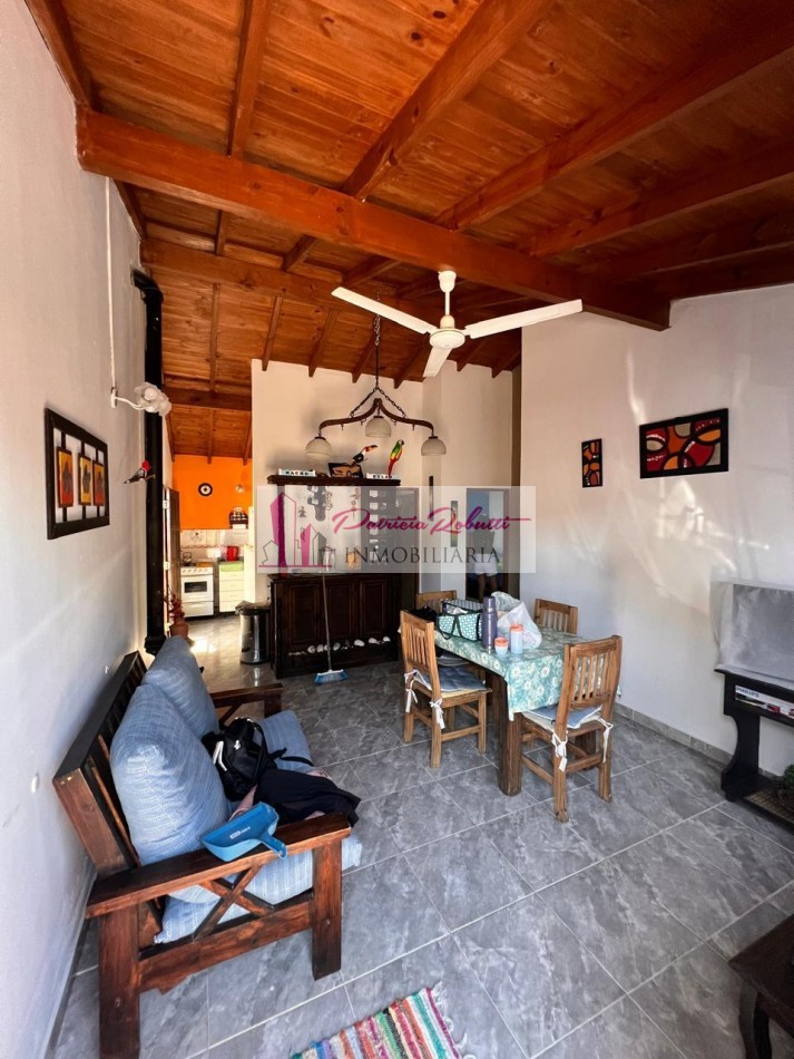 EN VENTA CHALET 3 AMBIENTES EN MAR DEL TUYU.