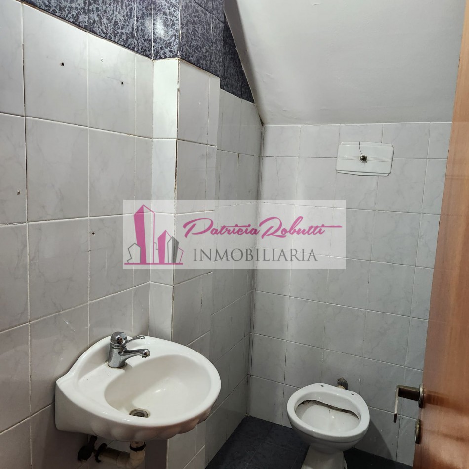 SE ALQUILA LOCAL COMERCIAL CON OFICINAS EN VILLA MADERO