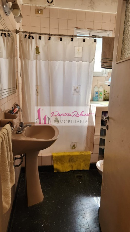 EN VENTA CASA MULTIFAMILIAR EN VILLA CELINA POLO TEXTIL LOTE.