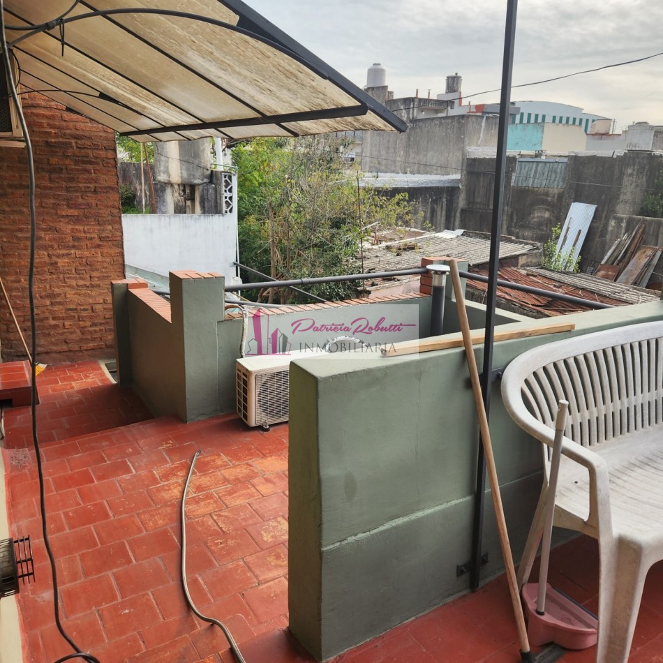EN VENTA PH 4 AMB CON PEQUEÑO PATIO Y TERRAZA- VILLA CELINA LA MATANZA