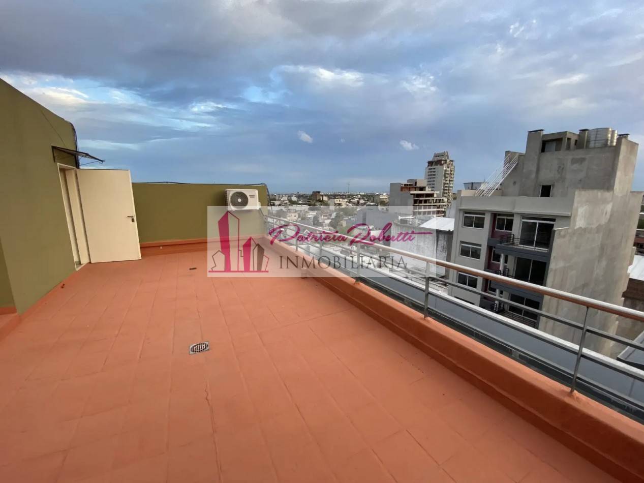 VENTA DEPARTAMENTO 2 AMBIENTES SEMI PISO CON COCHERA Y BAULERA APTO CREDITO EN EL CENTRO COMERCIAL DE MATADEROS