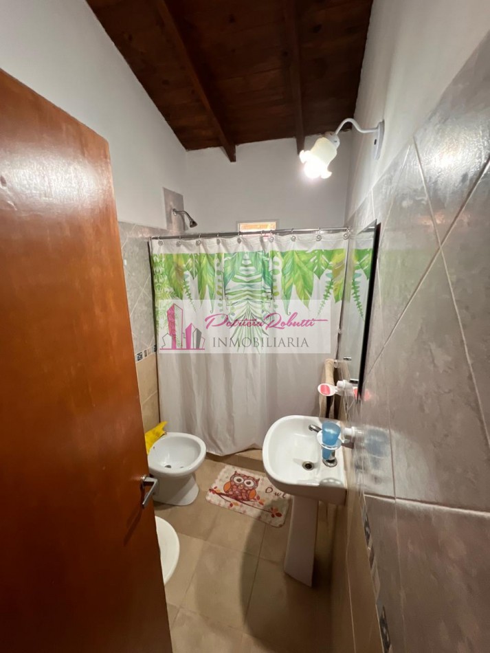 EN VENTA CHALET 3 AMBIENTES EN MAR DEL TUYU.