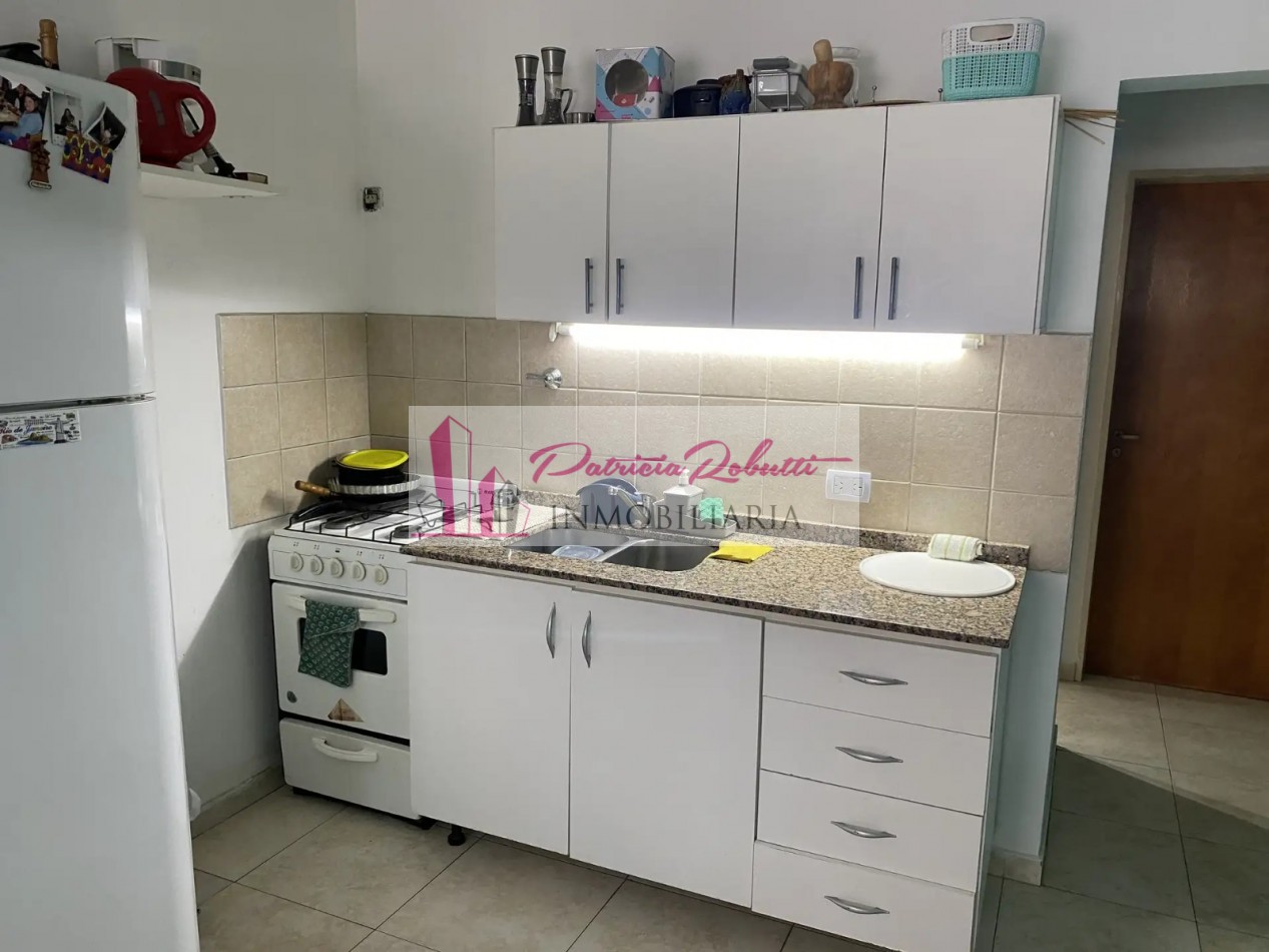 EN VENTA DEPARTAMENTO 2 AMBIENTES CON COCHERA EN MORON