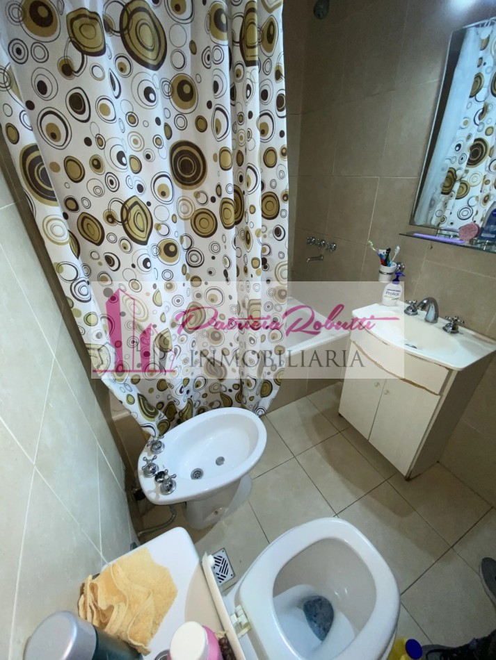 EN VENTA DEPARTAMENTO 2 AMBIENTES CON COCHERA EN MORON