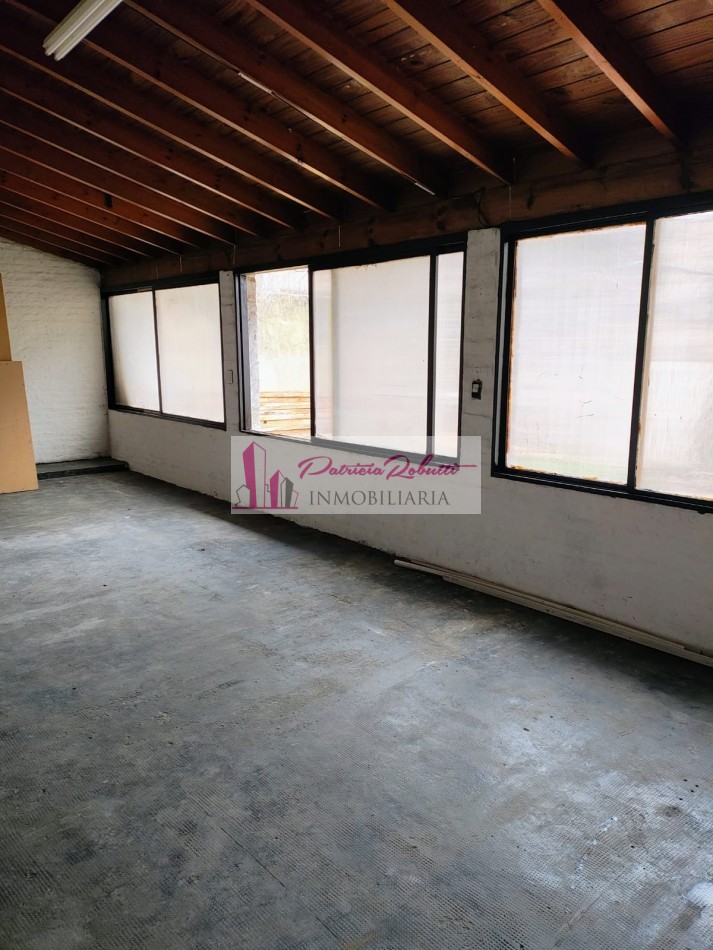 EN ALQUILER LOCAL COMERCIAL CON GALPON DEPOSITO EN VILLA CELINA.