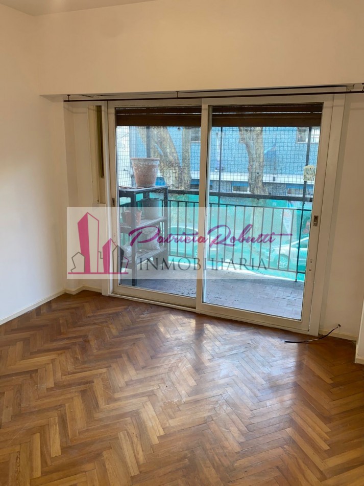 EN VENTA DPTO 3 AMBIENTES AL FRENTE CON BALCON EN PALERMO.