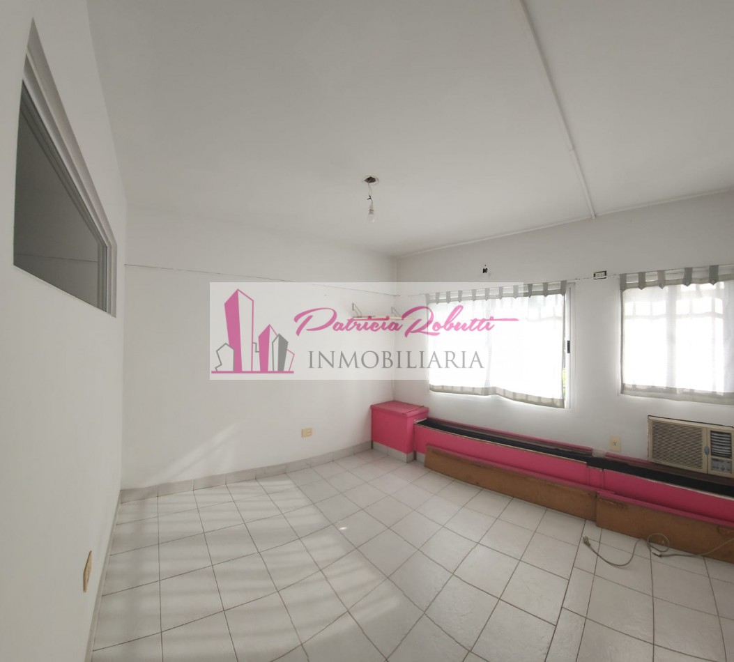SE ALQUILA LOCAL COMERCIAL CON OFICINAS EN VILLA MADERO