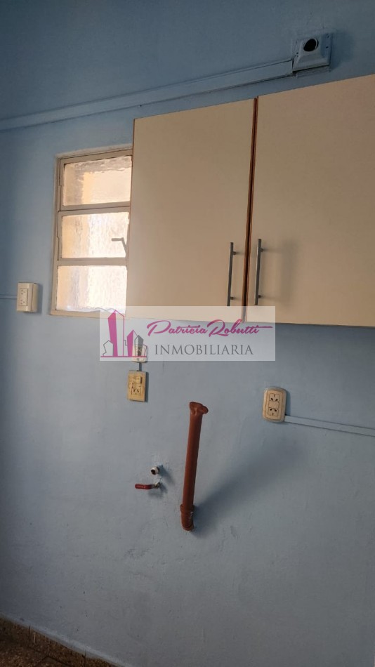 EN VENTA CASA MULTIFAMILIAR EN VILLA CELINA POLO TEXTIL LOTE.