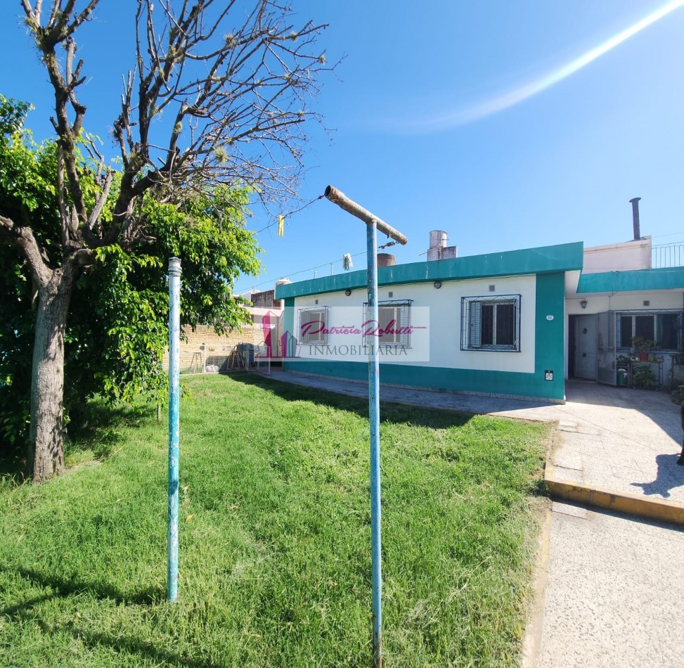 EN VENTA CASA 4 AMB CON PARQUE VILLA CELINA