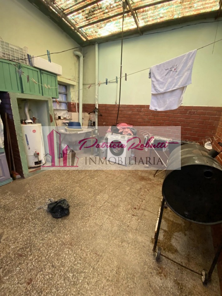 EN VENTA LOCAL COMERCIAL Y PH 4 AMBIENTES  VILLA LUGANO 