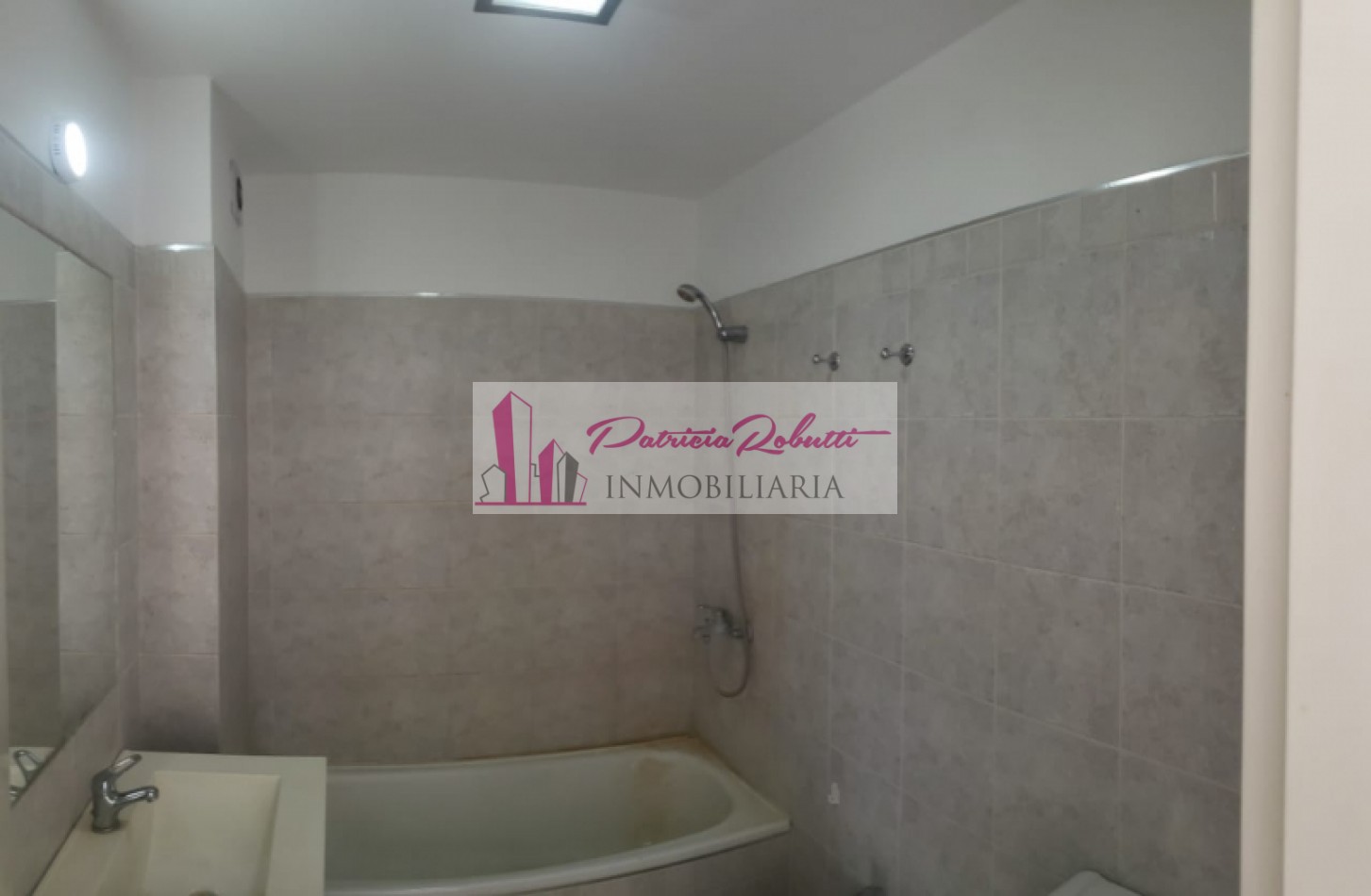 VENTA PH 2 AMB COUNTRY EL NACIONAL GRAL RODRIGUEZ.