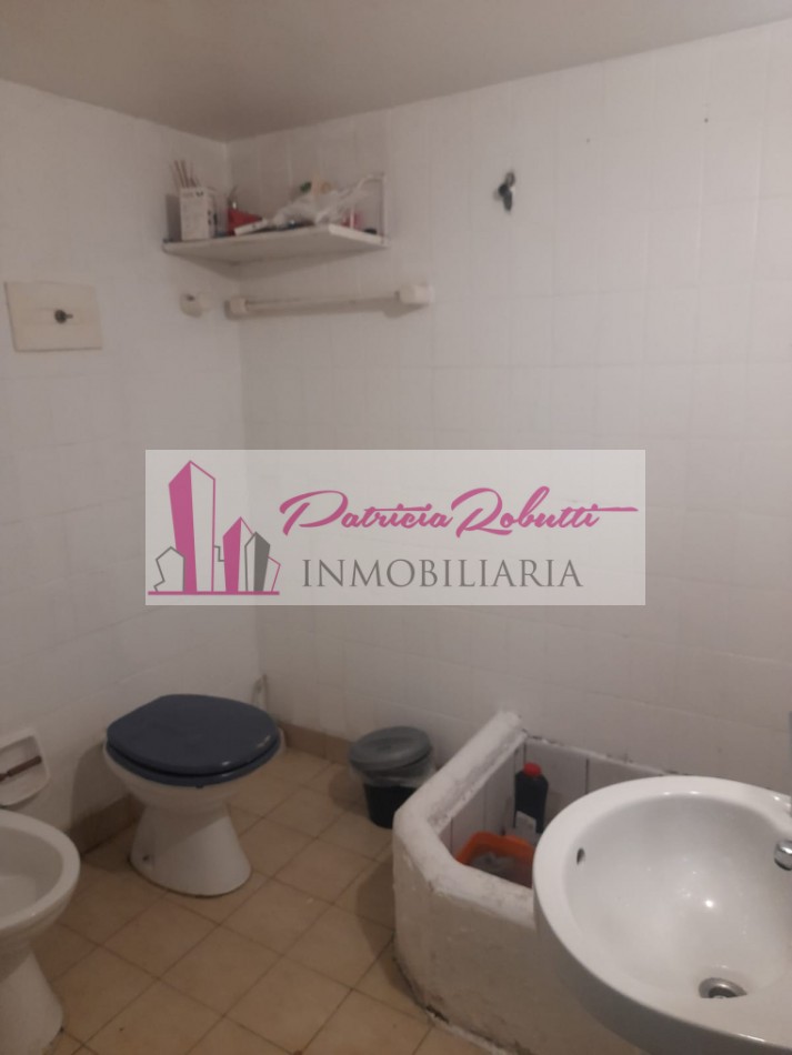 EN ALQUILER PH 2 AMBIENTES Y ½ EN ALMAGRO