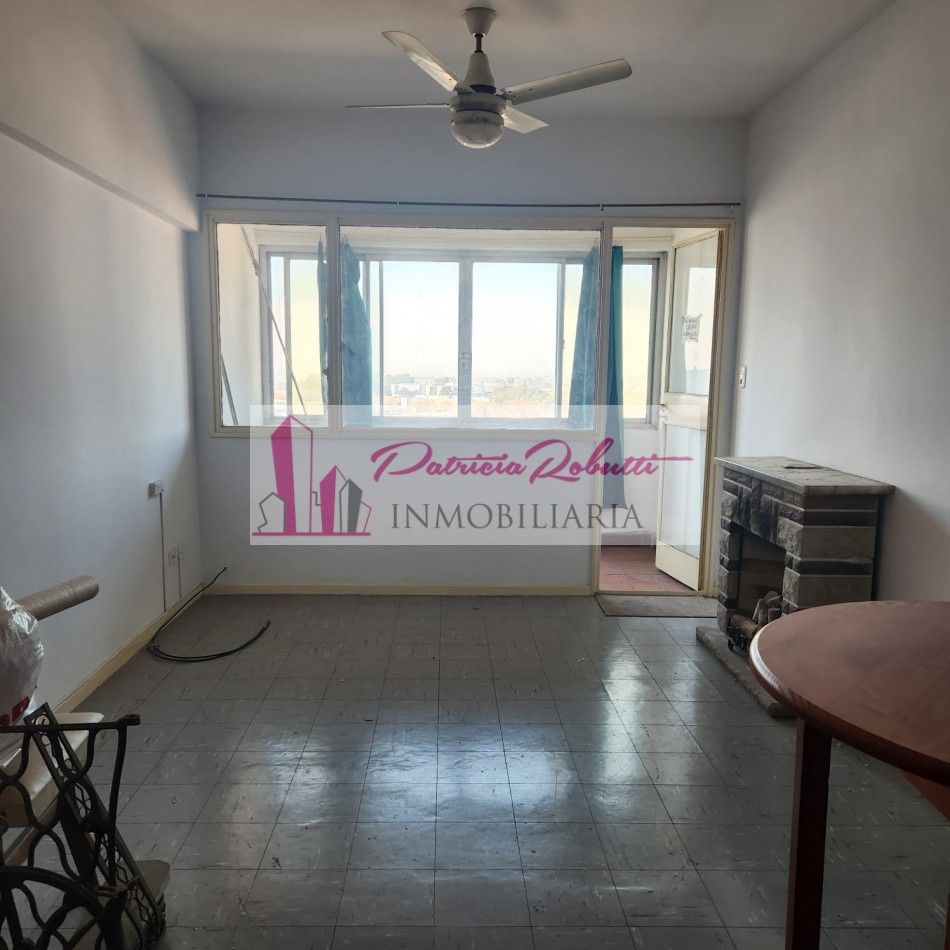 EN VENTA DEPARTAMENTO 4 AMBIENTES CON COCHERA -VILLA CELINA.