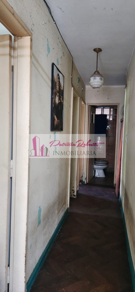 EN VENTA CASA 4 AMB CON PARQUE VILLA CELINA