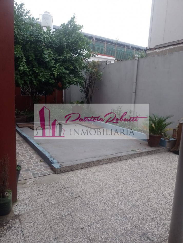 EN VENTA CASA MULTIFAMILIAR EN VILLA CELINA POLO TEXTIL LOTE