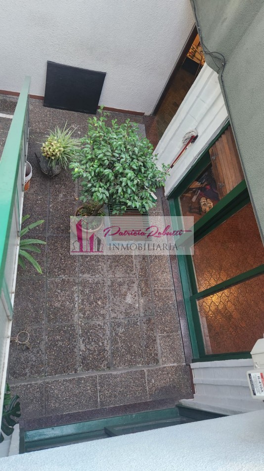 EN VENTA EXCELENTE CASA 5 AMBIENTES CON QUINCHO Y TERRAZA- FLORES NORTE- CABA.