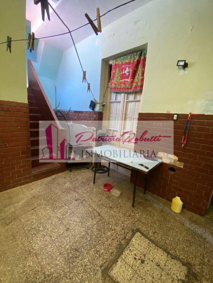 EN VENTA LOCAL COMERCIAL Y PH 4 AMBIENTES  VILLA LUGANO 