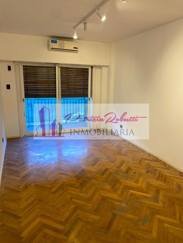 EN VENTA DPTO 3 AMBIENTES AL FRENTE CON BALCON EN PALERMO.