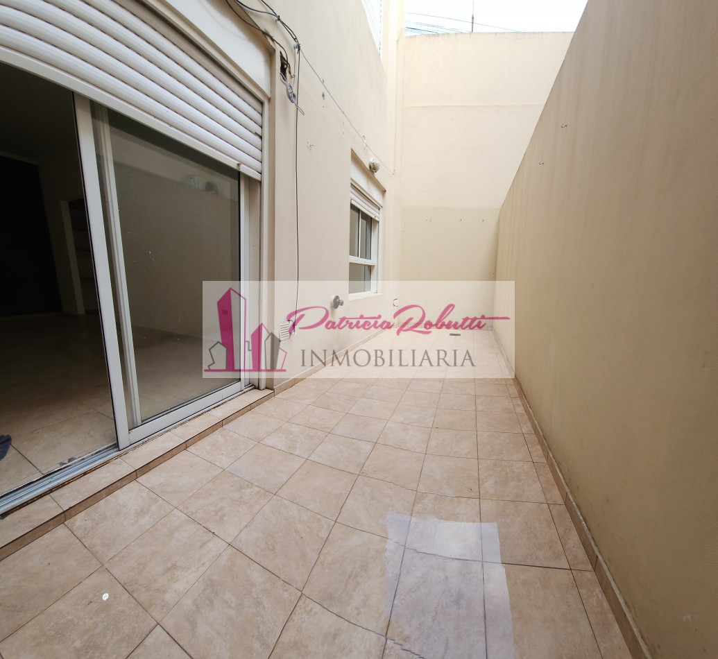 SE VENDE DEPARTAMENTO 2 AMB CON PATIO COCHERA Y TERRAZA COMPARTIDA VILLA LUGANO