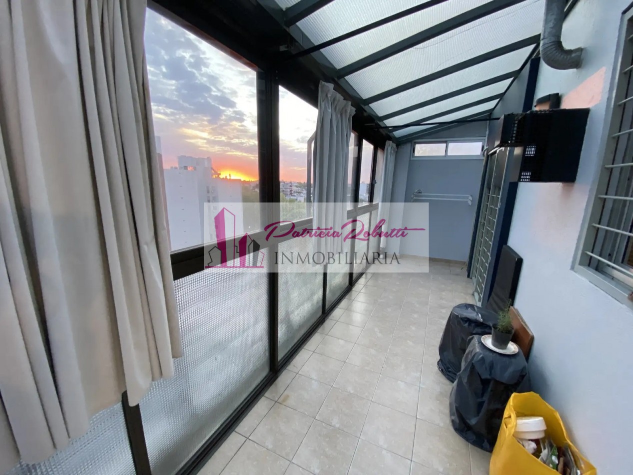 VENTA DEPARTAMENTO 2 AMBIENTES SEMI PISO CON COCHERA Y BAULERA APTO CREDITO EN EL CENTRO COMERCIAL DE MATADEROS