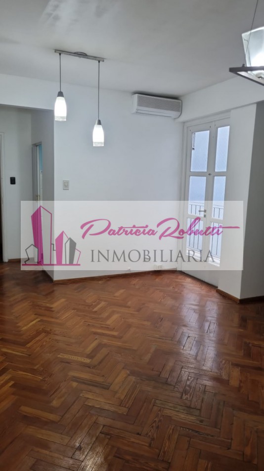 En venta Departamento 2 Ambientes con balcon en Monserrat.