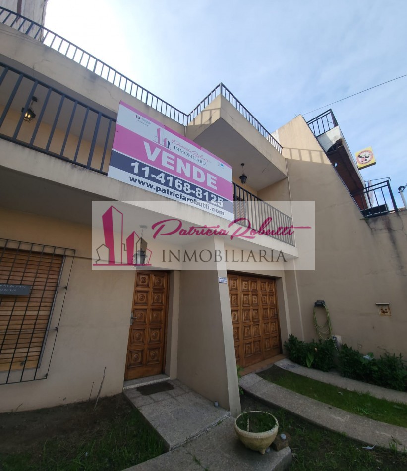 EN VENTA CASA 4 AMBIENTES EN VILLA CELINA POLO TEXTIL LOTE