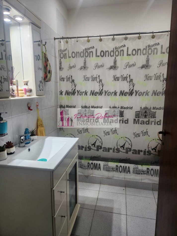 Vende PH MULTIFAMILIAR contrafrente con espacio aereo para edificar Villa Celina