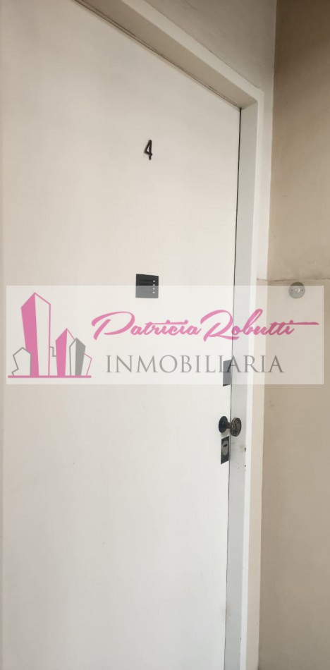 EN VENTA DEPARTAMENTO 4 AMBIENTES CON BALCON VILLA CELINA.