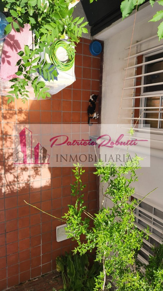 EN VENTA PH 3 AMBIENTES CON PATIO Y TERRAZA EN VILLA CELINA. 