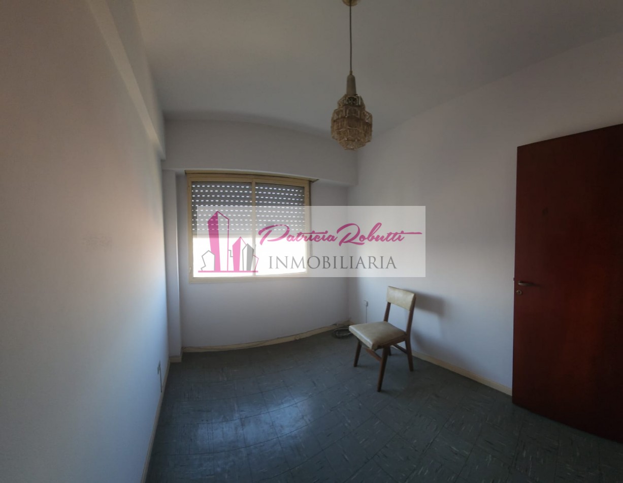 EN VENTA DEPARTAMENTO 4 AMBIENTES CON COCHERA -VILLA CELINA.